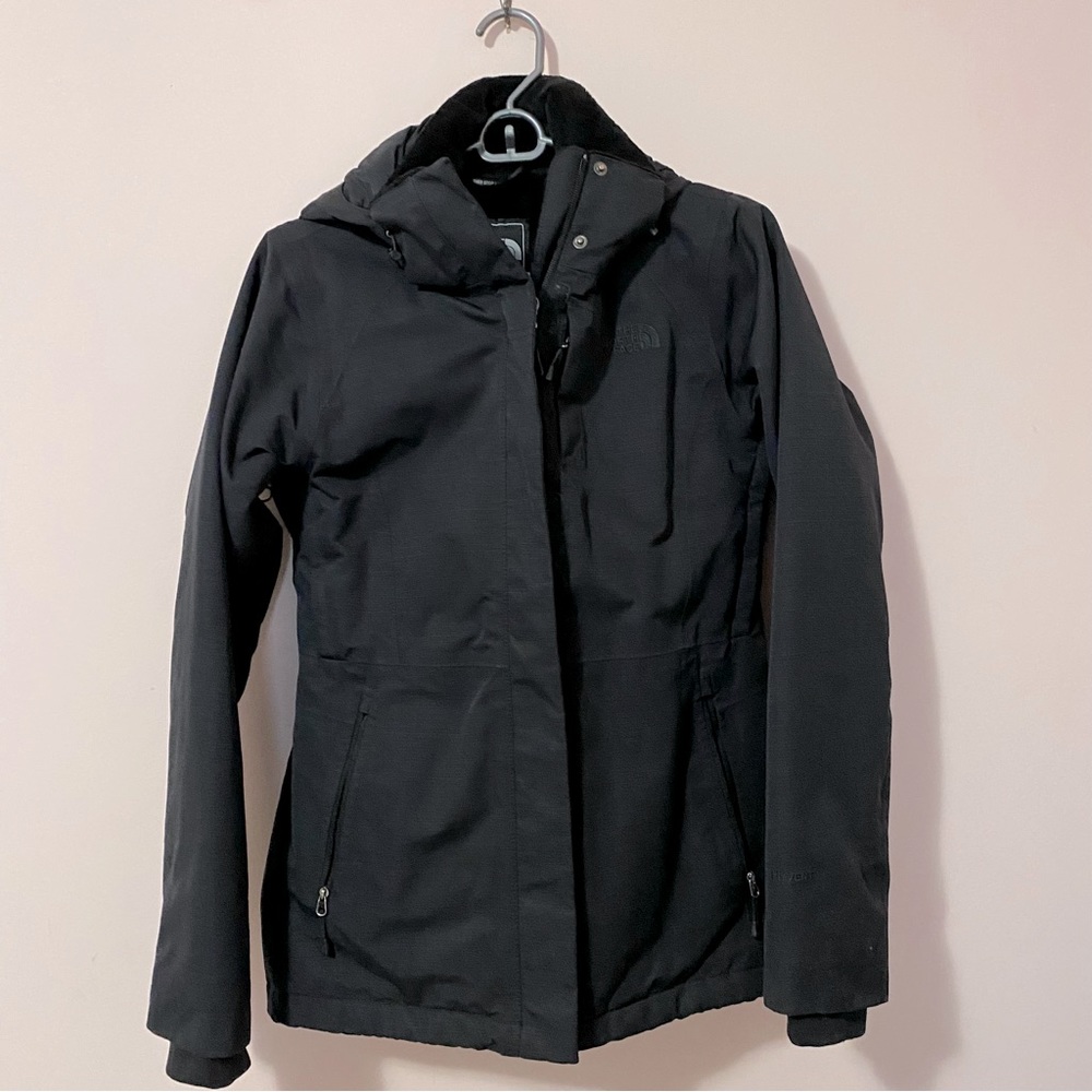 The North Face women’s Hyvent fleece lined hooded rain/ snow black jacket